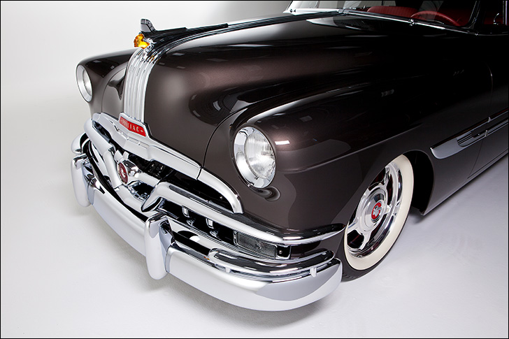Motor Market Kindig-It '52 Pontiac: Classy parts