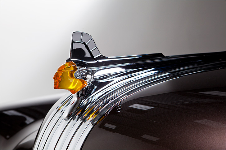 Motor Market Kindig-It '52 Pontiac: Photo 3