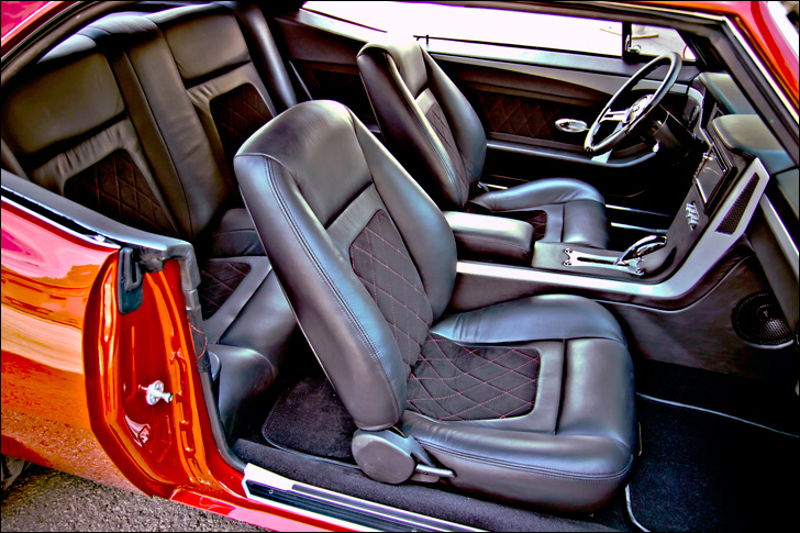 G3 67 Camaro: Wild Interior